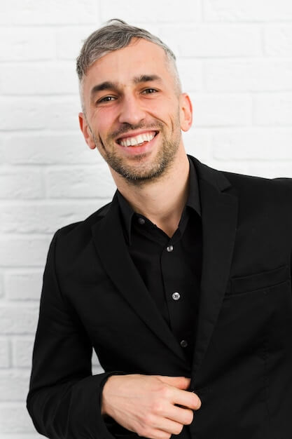 Headshot Daniel Okafor